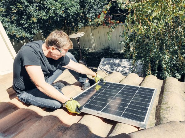 Comment choisir le bon installateur de panneaux solaires ?